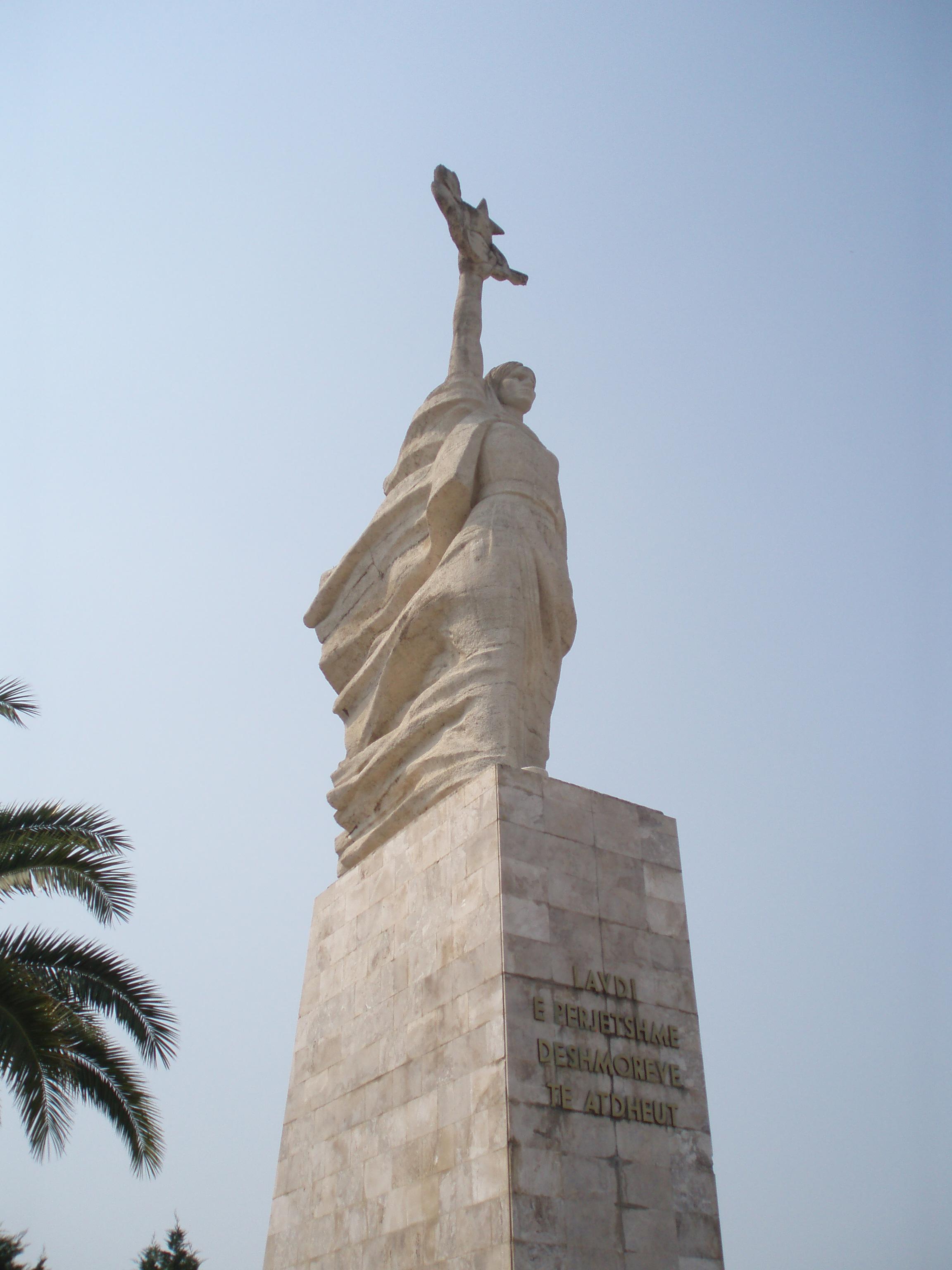 Monument Mutter Albanien